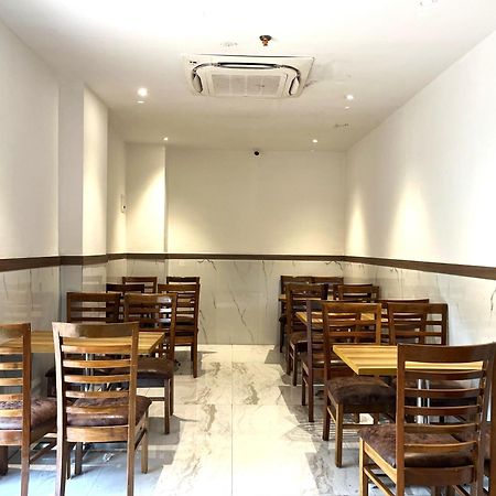 Glitz Hotels La Dahlia - Premium Thane Esterno foto