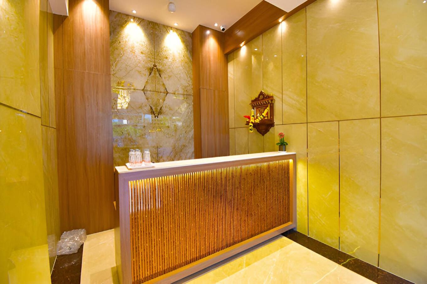 Glitz Hotels La Dahlia - Premium Thane Esterno foto